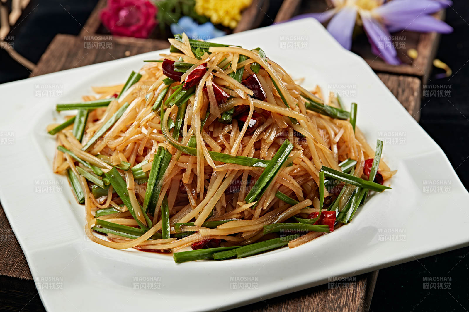 韭菜素炒土豆丝图片