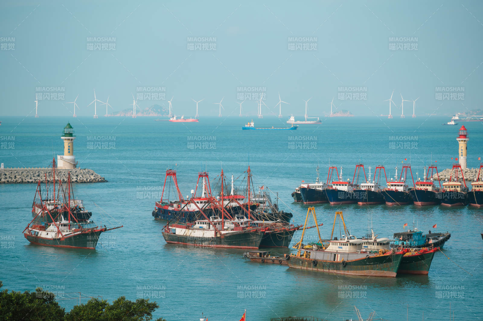 渔港风光。图片