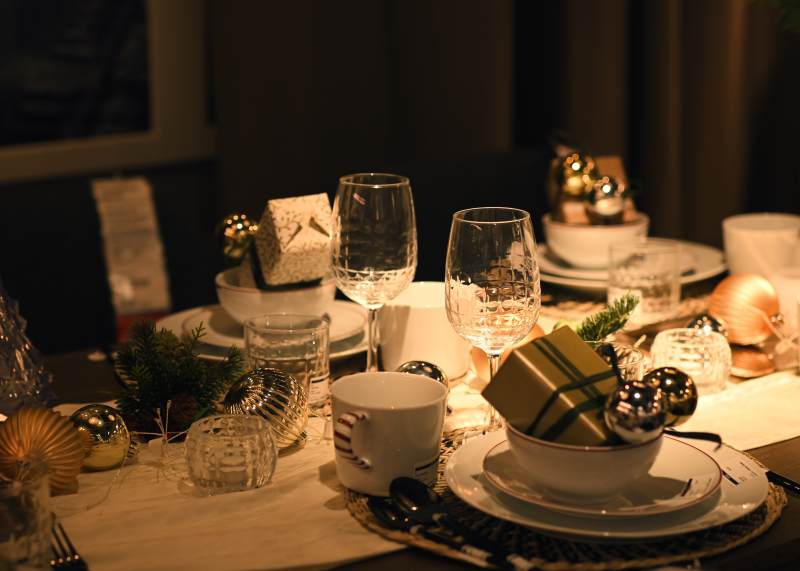 温馨圣诞餐桌布置宜家图片