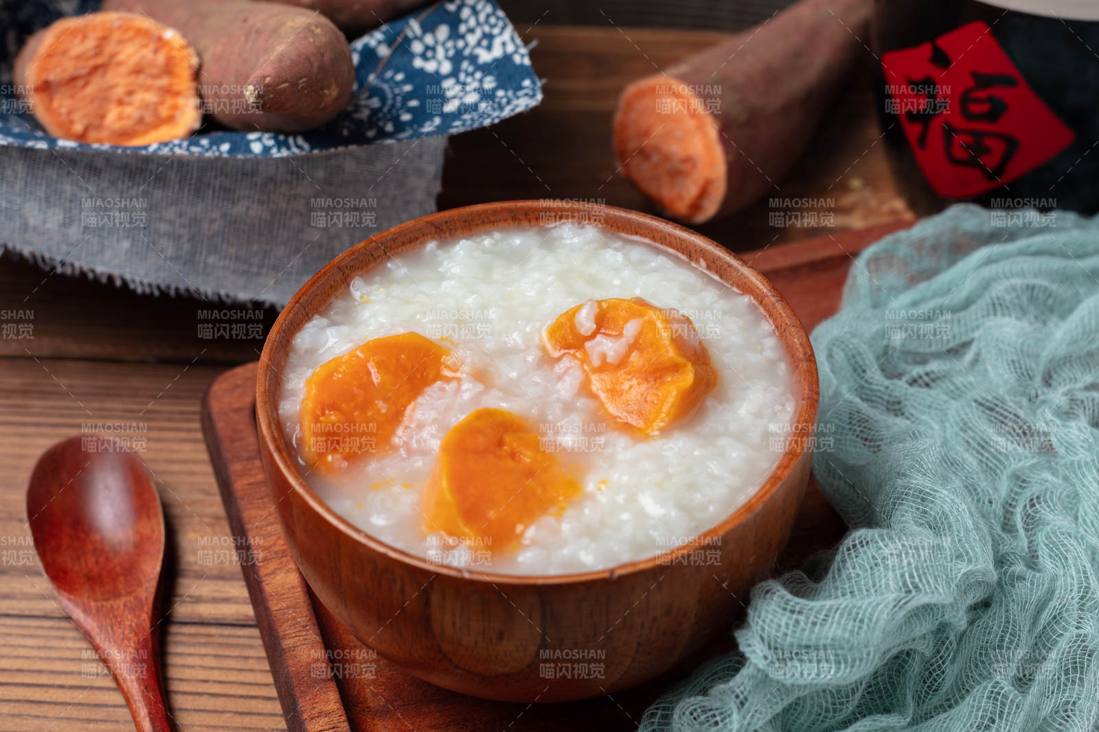 暖胃红薯粥图片