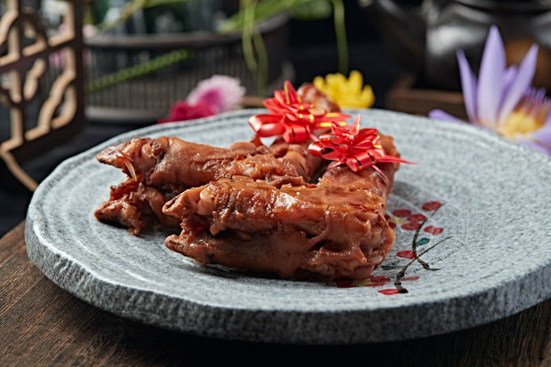 辣味卤羊蹄图片