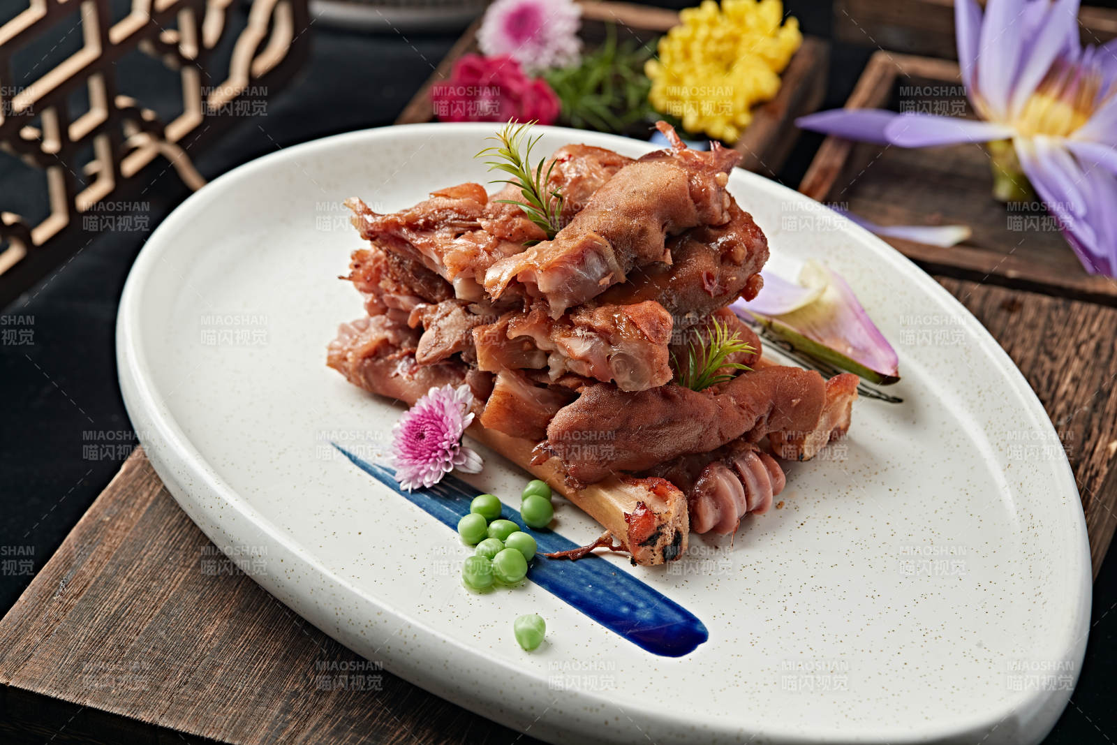 手掰腊味卤羊蹄块图片