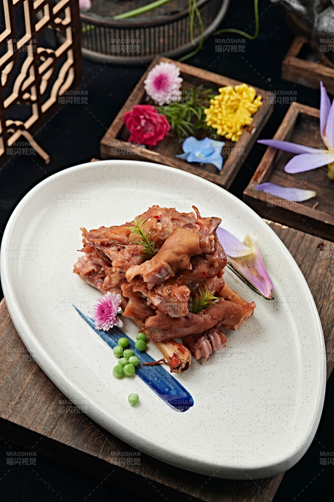 手掰腊味卤羊蹄块图片