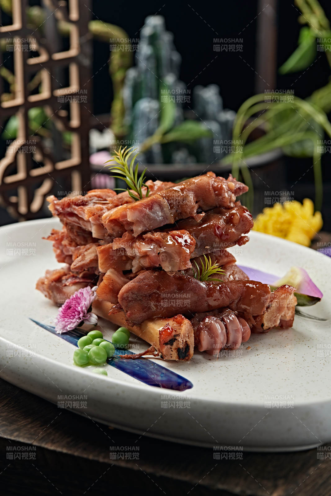 手掰腊味卤羊蹄块图片