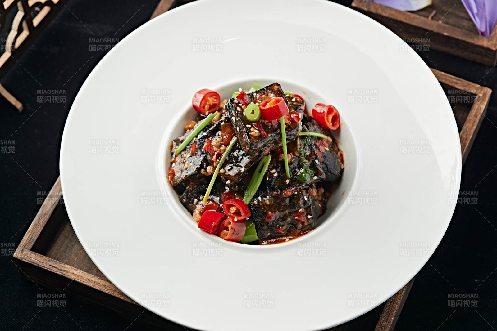 油炸长沙臭豆腐图片