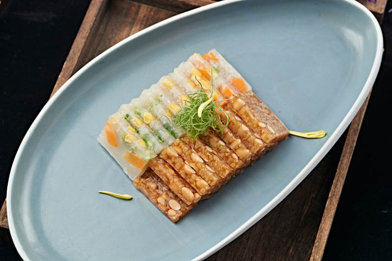 水晶双色玉米蔬菜皮冻图片