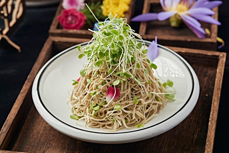 香椿苗拌干豆腐丝图片