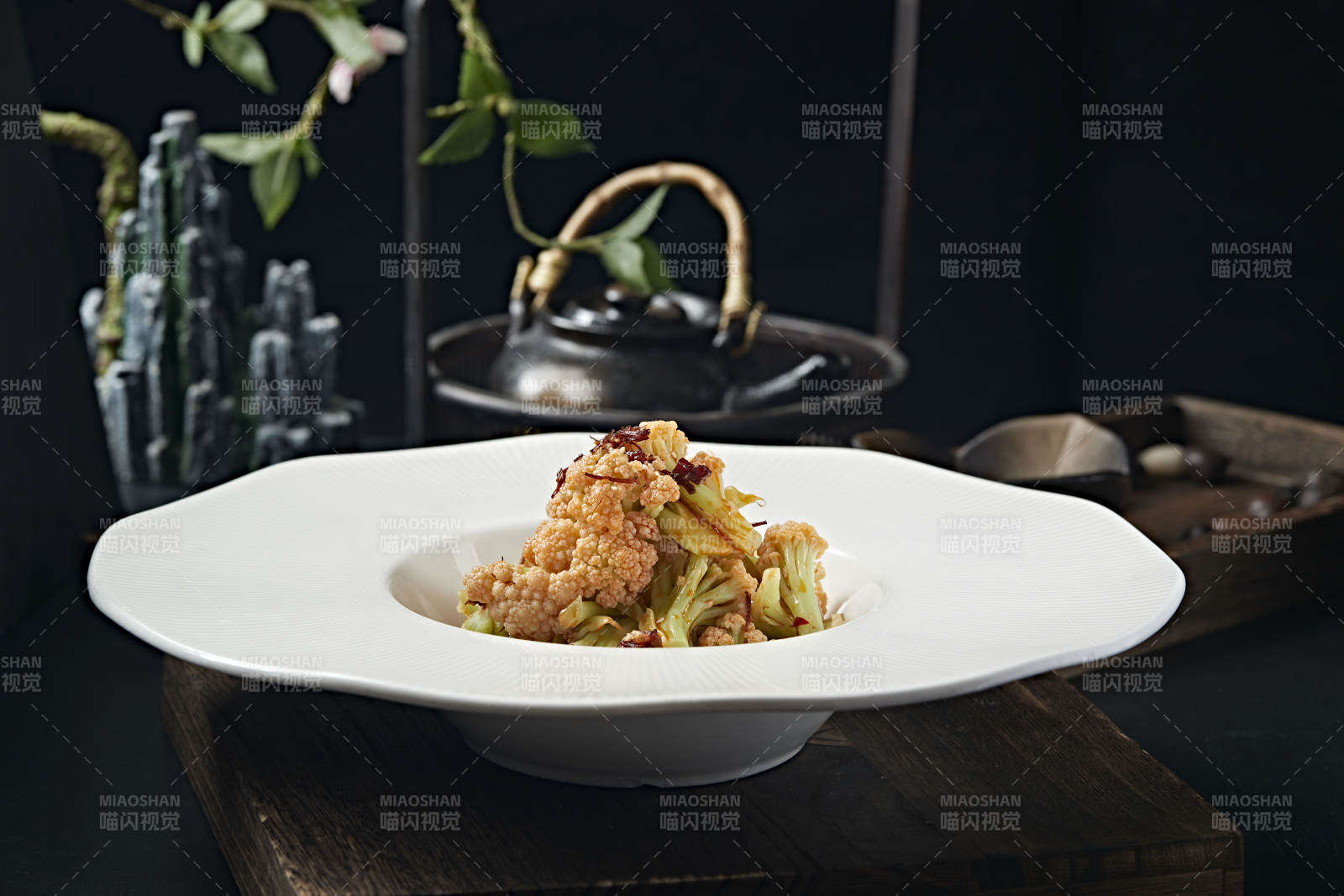 香辣红油花椰菜菜花图片