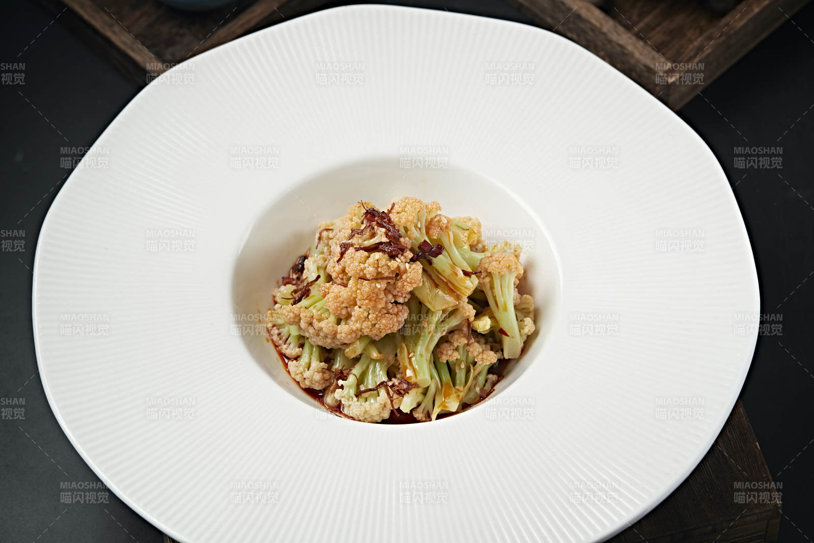 香辣红油花椰菜菜花图片