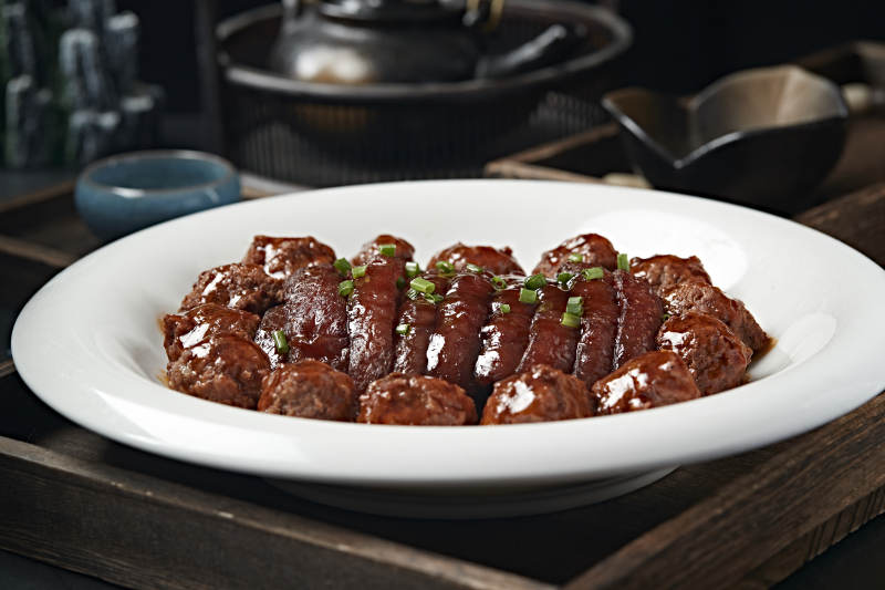 婚宴菜品红烧丸子配五花扣肉图片