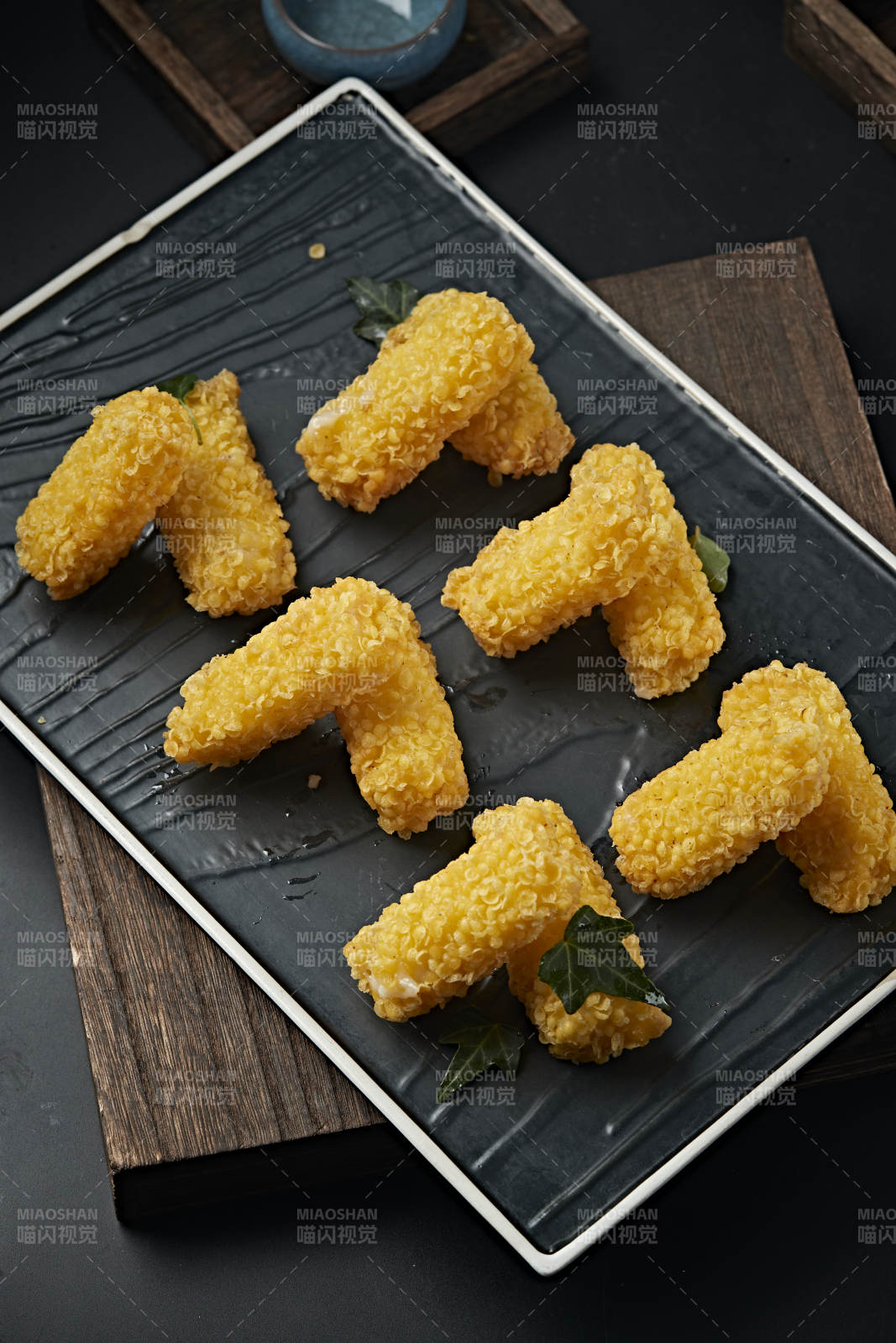 甜品小吃油炸鲜奶图片