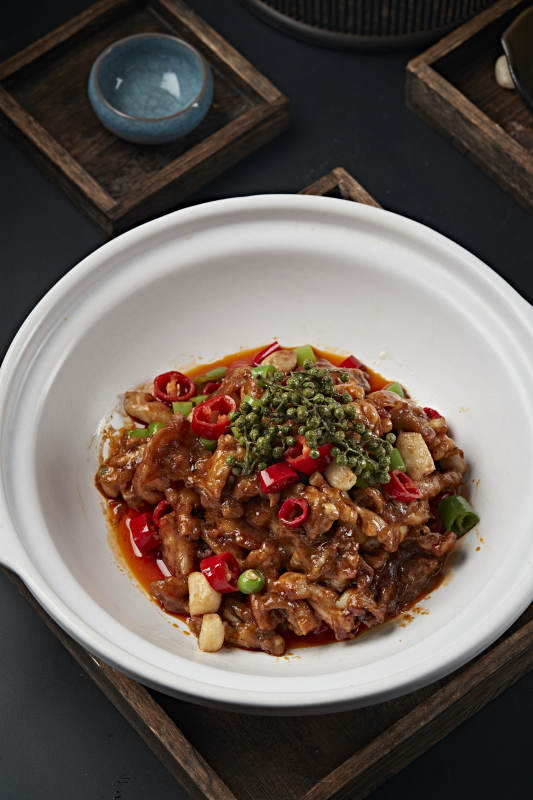 藤椒香辣蒜香酱爆牛蛙图片