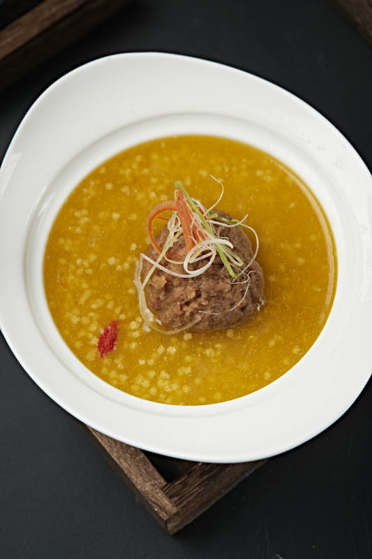 南瓜金米粥炖葵花大斩肉狮子头肉丸子图片