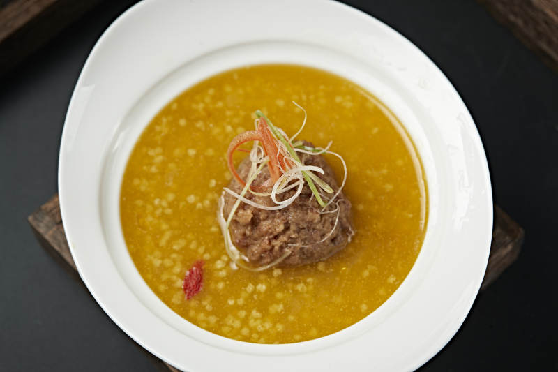 南瓜金米粥炖葵花大斩肉狮子头肉丸子图片