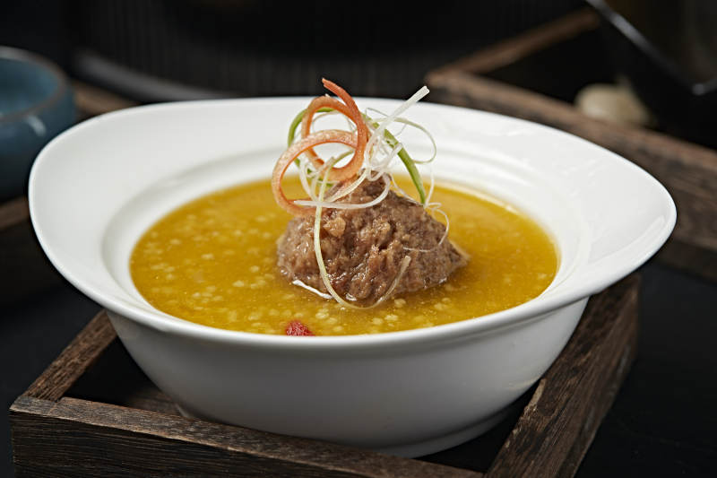 南瓜金米粥炖葵花大斩肉狮子头肉丸子图片