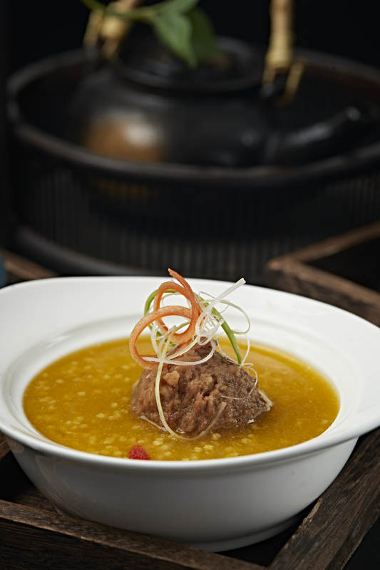 南瓜金米粥炖葵花大斩肉狮子头肉丸子图片