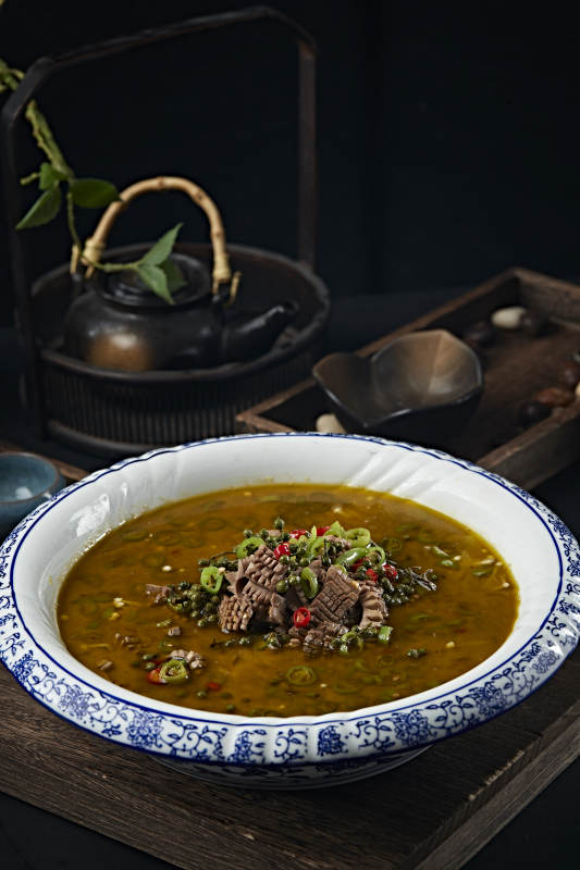 藤椒椒麻酸汤腰花图片