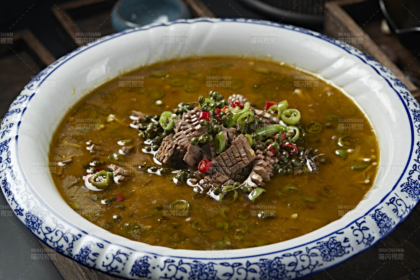 藤椒椒麻酸汤腰花图片