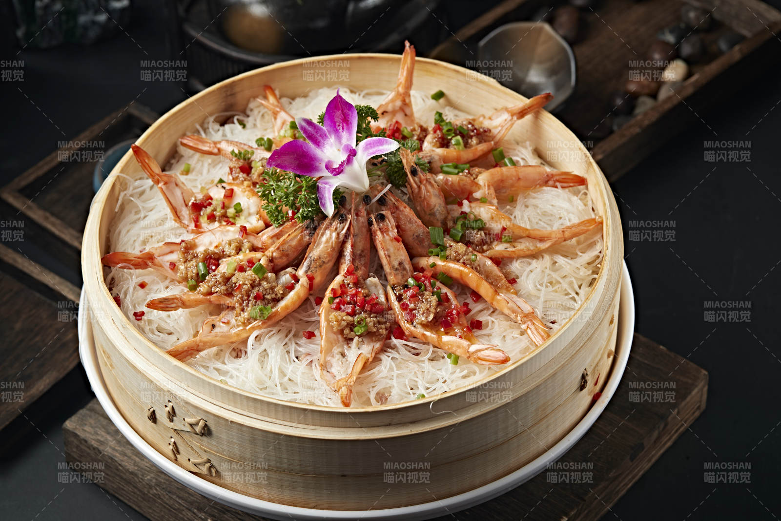 蒜蓉粉丝蒸开背大虾图片