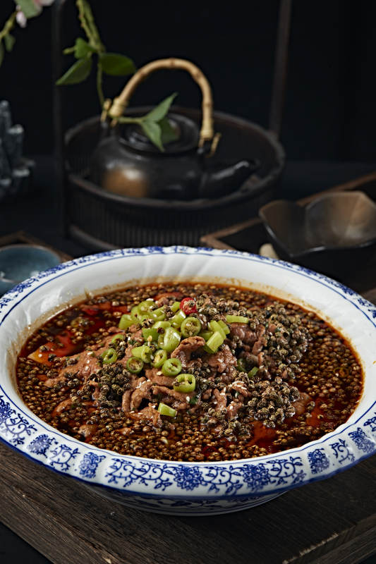 椒麻香辣水煮肉图片