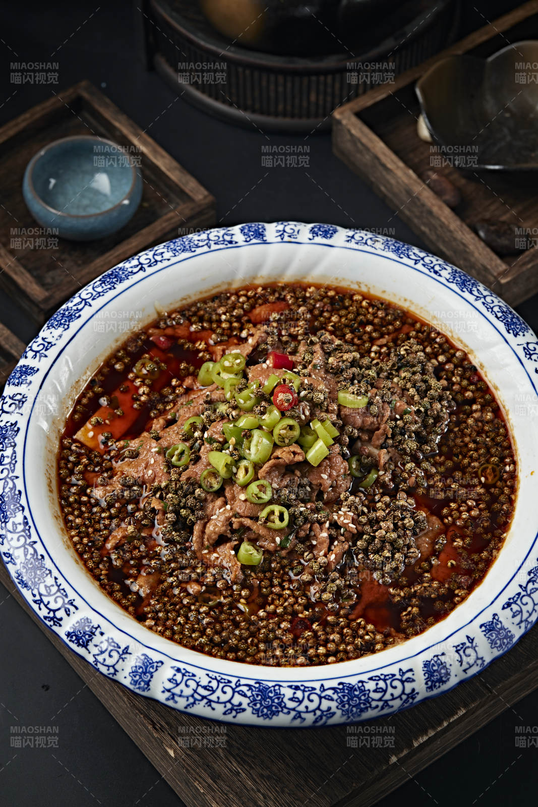 椒麻香辣水煮肉图片