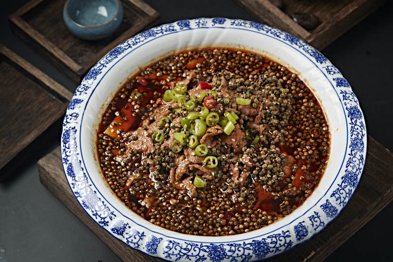 椒麻香辣水煮肉图片
