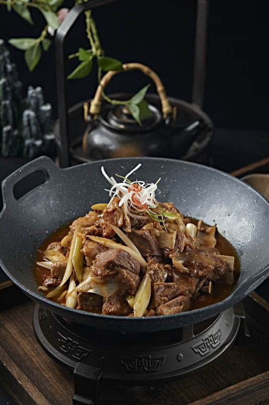 锅仔葱烧羊小排图片