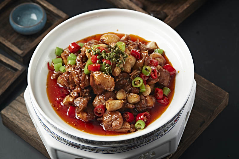 蒜子香辣藤椒鸡块图片