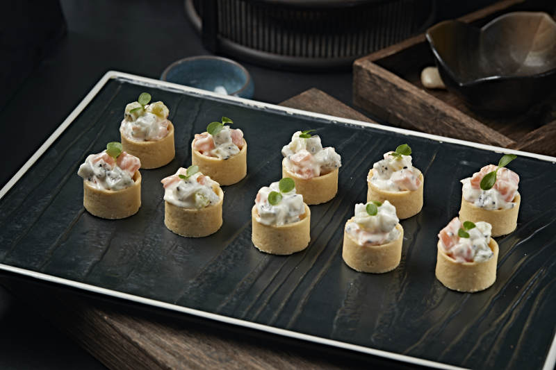 果蔬金枪鱼粒沙拉图片