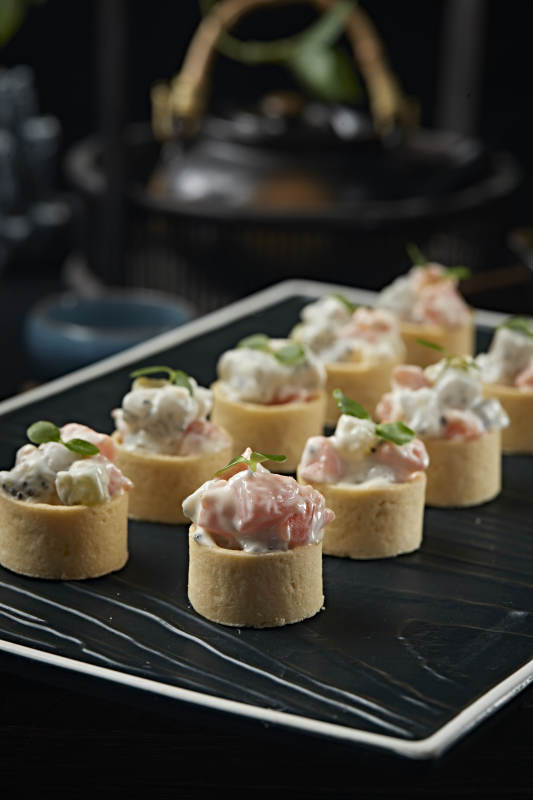 果蔬金枪鱼粒沙拉图片