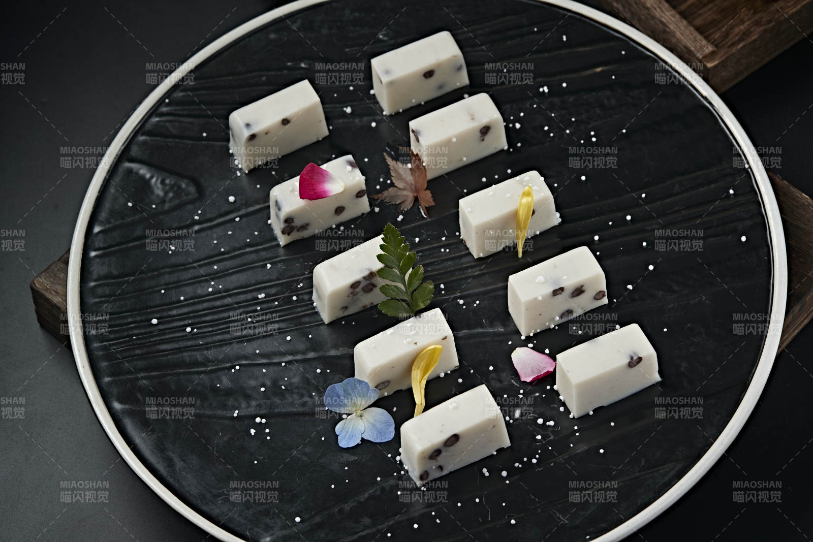 红豆椰奶糕图片