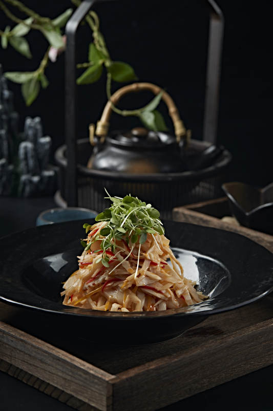 凉拌彩椒豆苗春笋丝图片