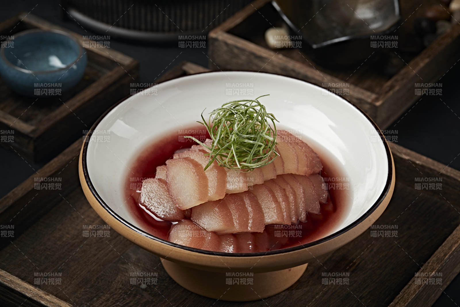 美味红酒腌雪梨图片