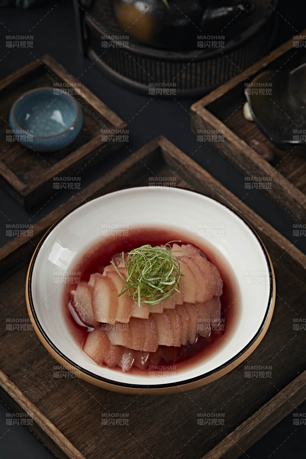 美味红酒腌雪梨图片