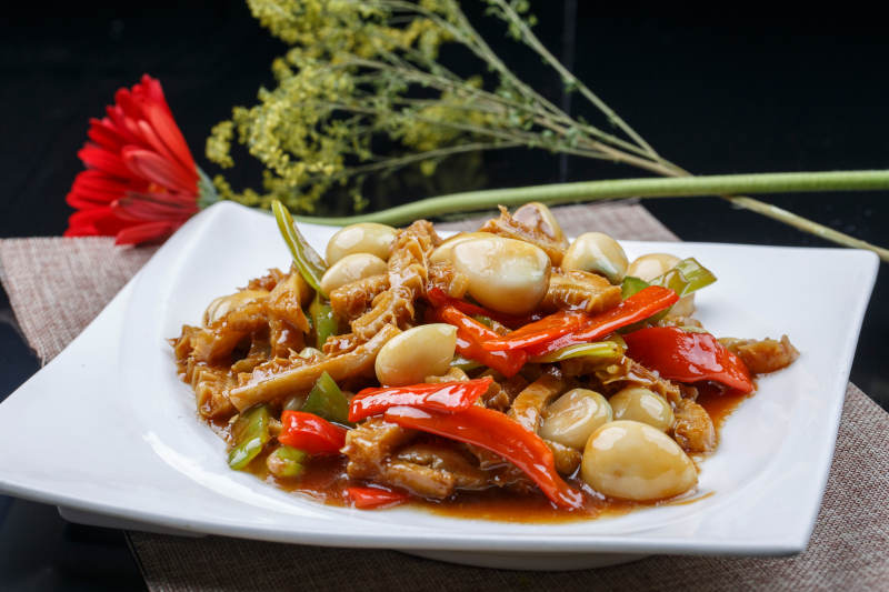 干锅有机菜花五花肉图片