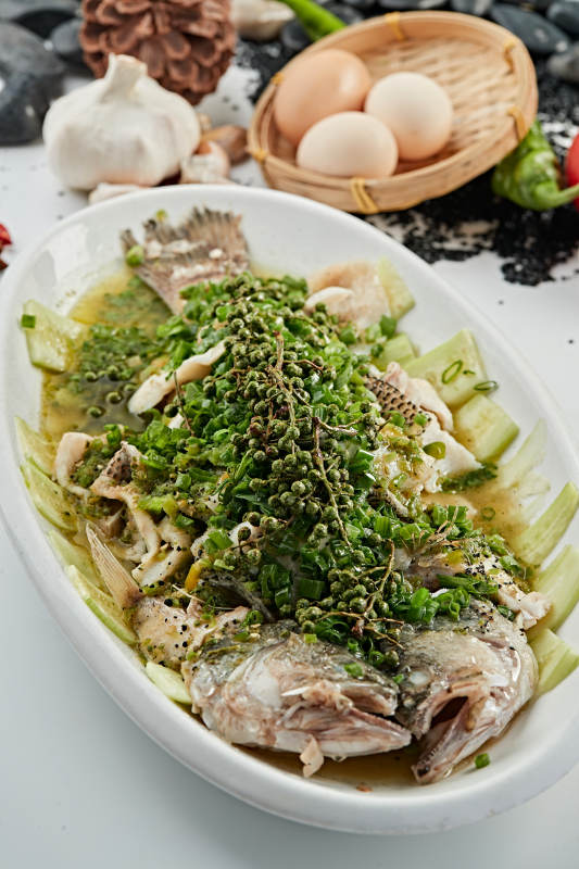 藤椒跳水鳜鱼图片