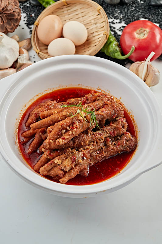 红油卤味虎皮鸡脚图片