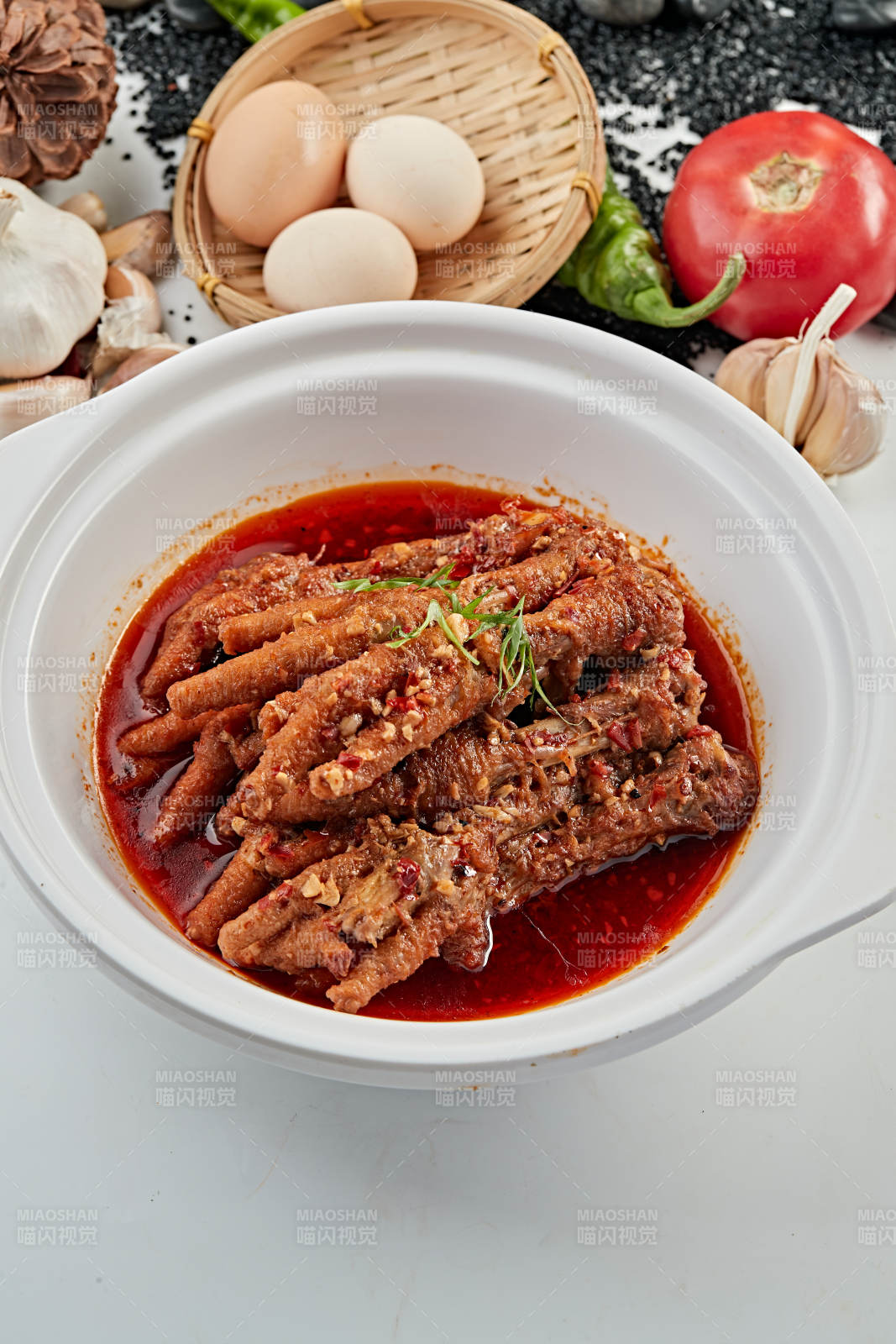 红油卤味虎皮鸡脚图片