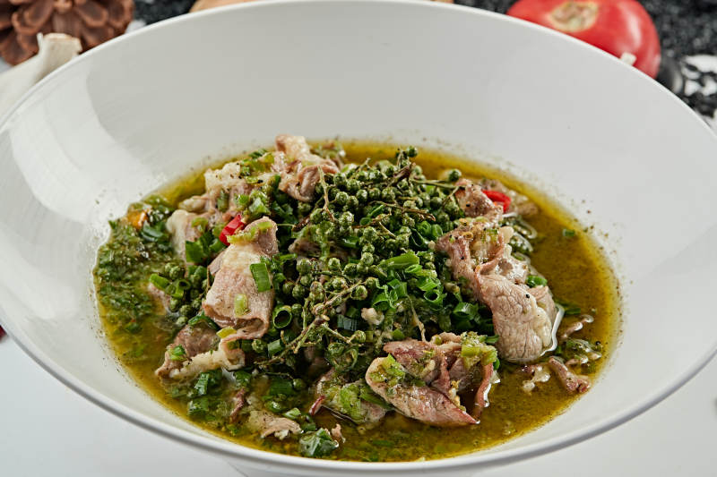 川香麻辣藤椒水煮肥牛图片