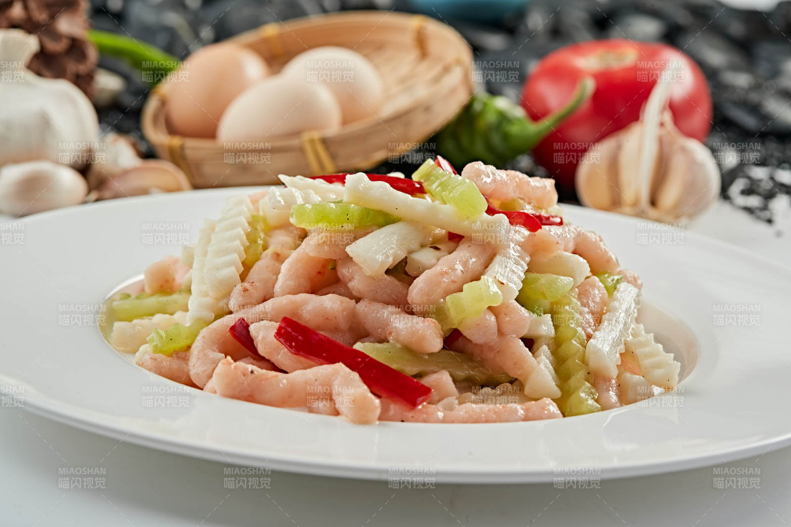 彩椒莴笋辣炒鲜虾柳图片