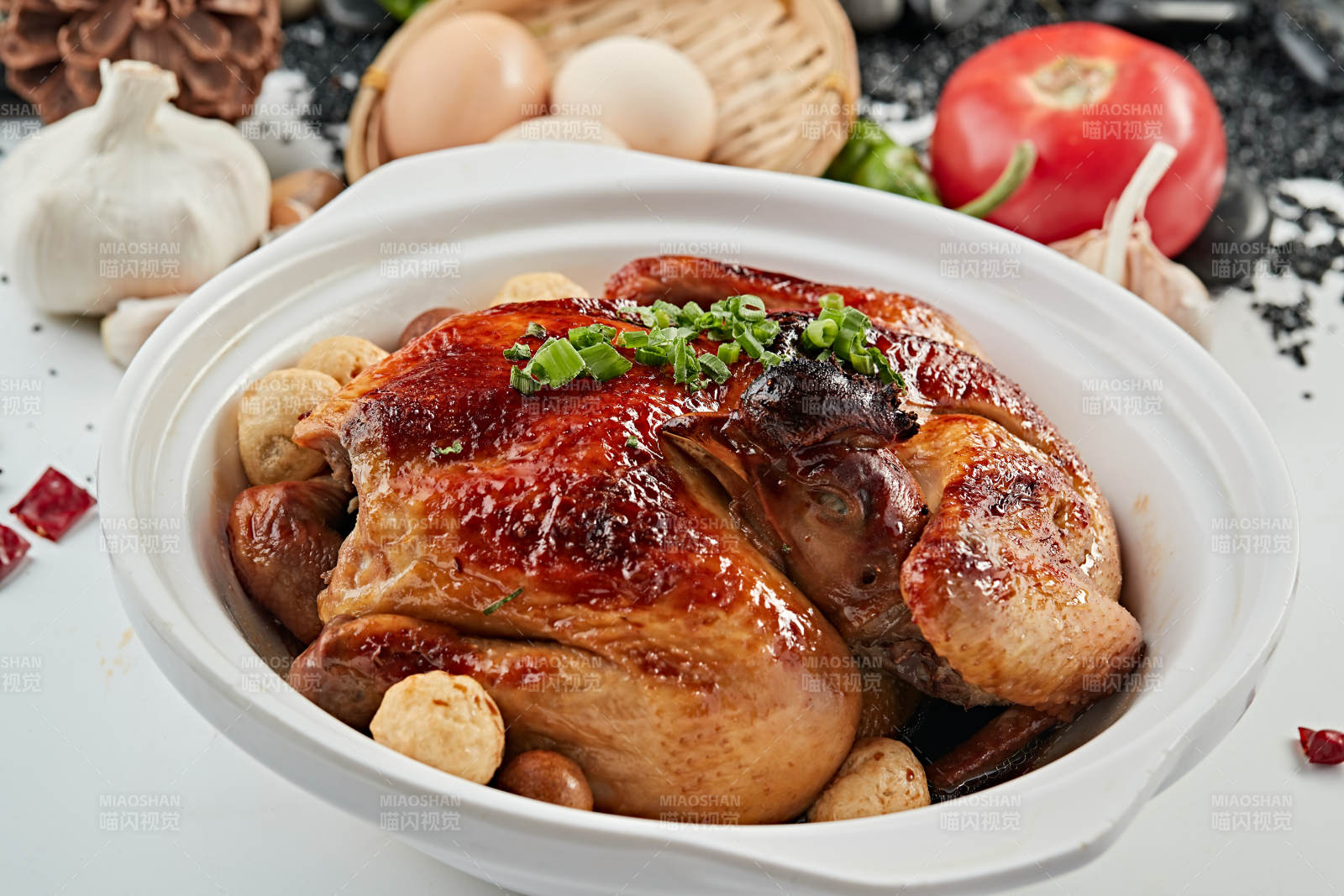砂锅酱汁盐焗鸡图片