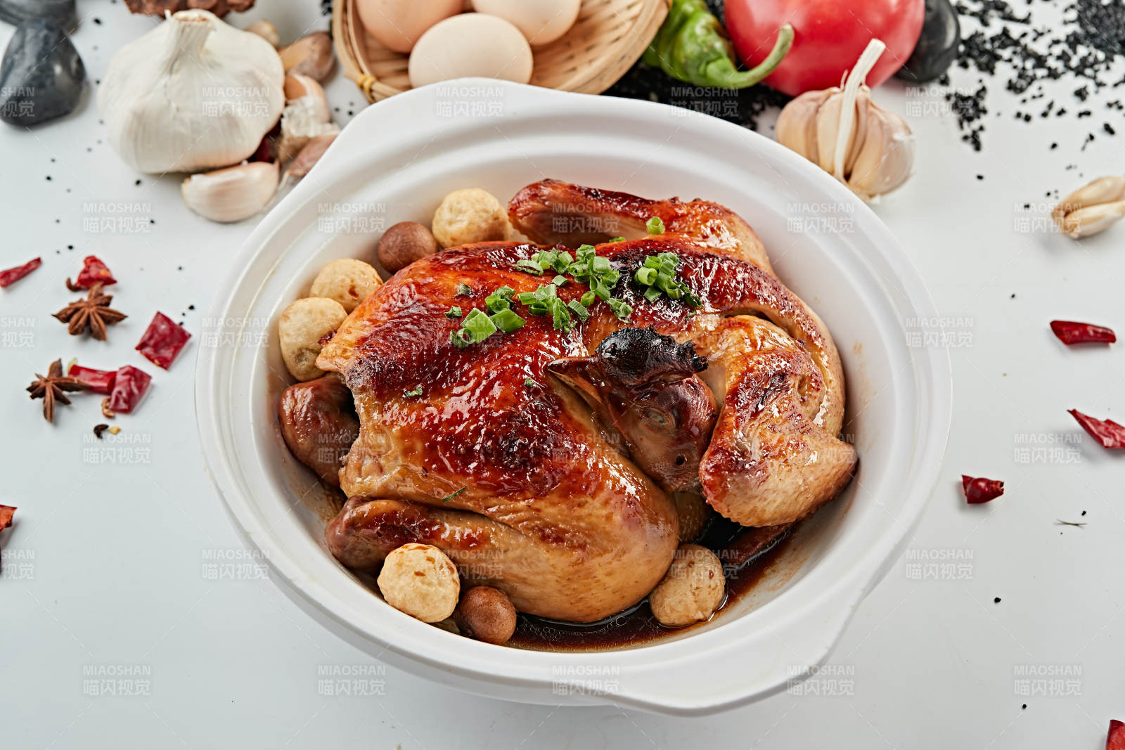 砂锅酱汁盐焗鸡图片