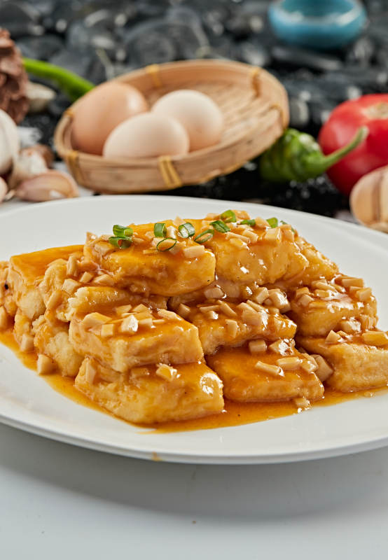 浓汁蒜粒蒜香酿豆腐图片