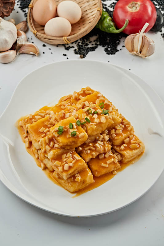 浓汁蒜粒蒜香酿豆腐图片