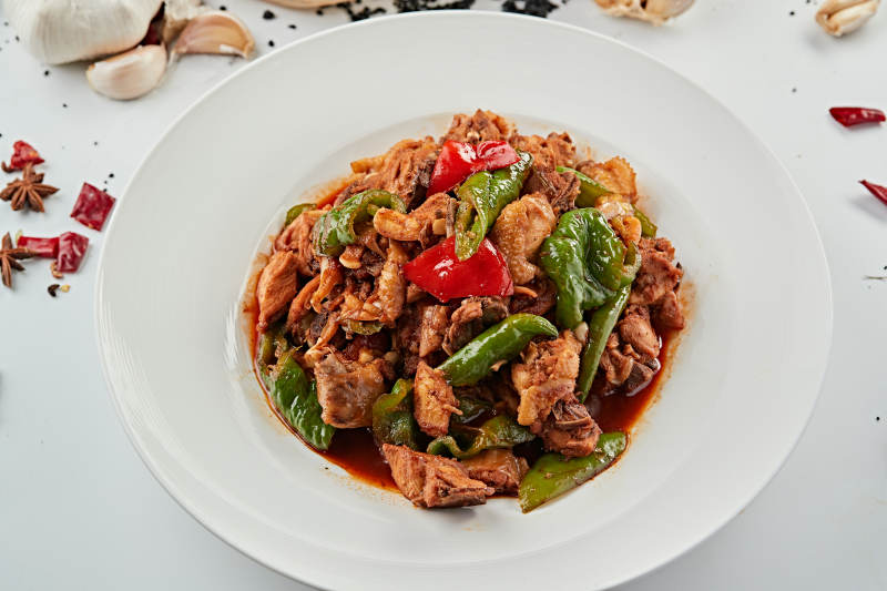 红烧新疆大盘鸡图片