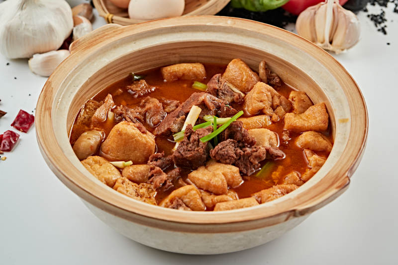 砂锅炖酱香牛腩炸豆腐图片