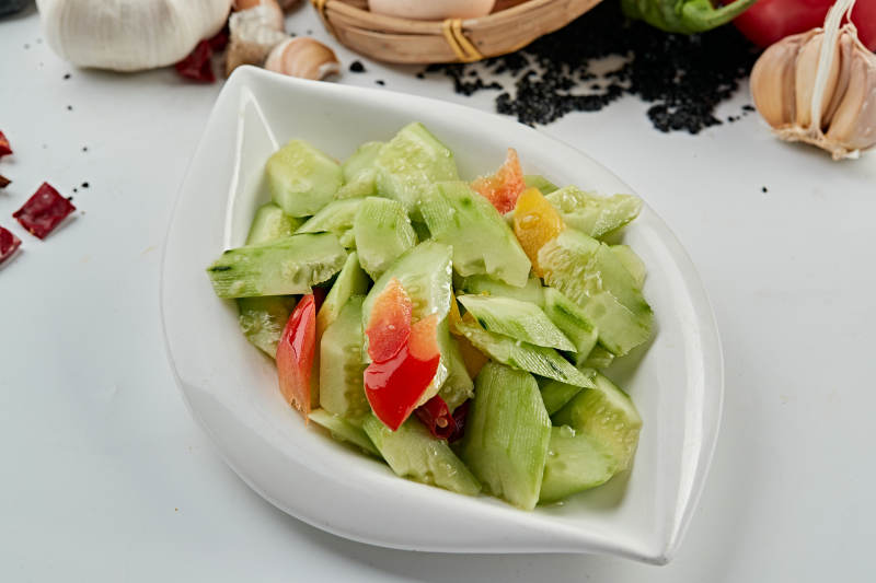 小凉菜彩椒拌黄瓜片图片
