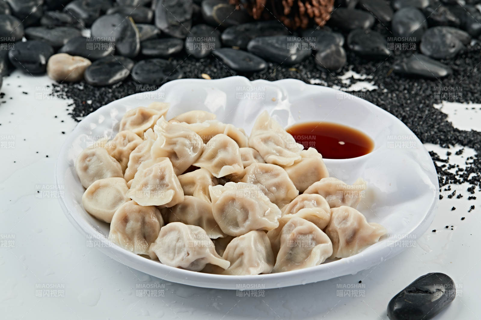 手工猪肉大葱馅饺子图片