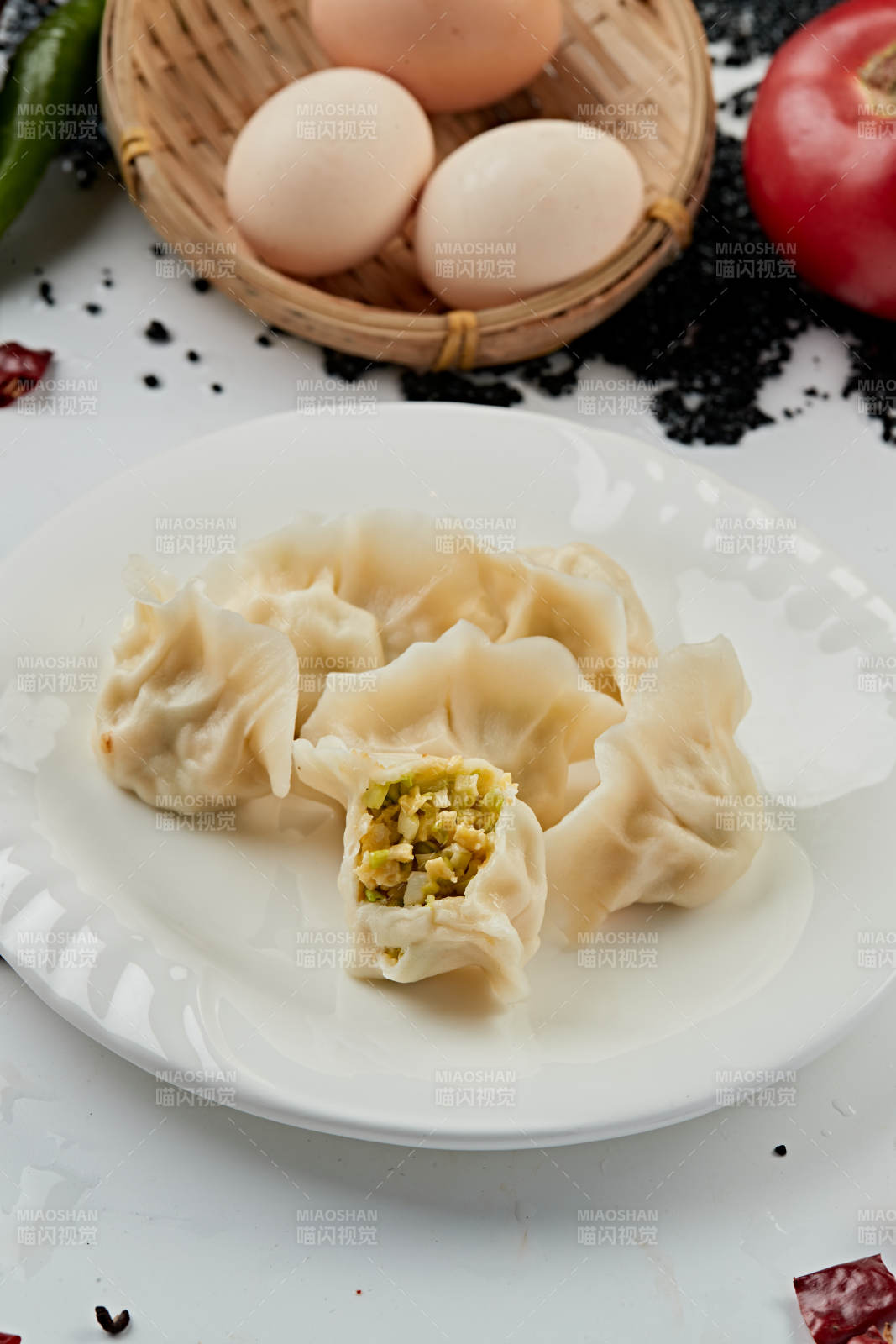 手工素三鲜馅饺子图片