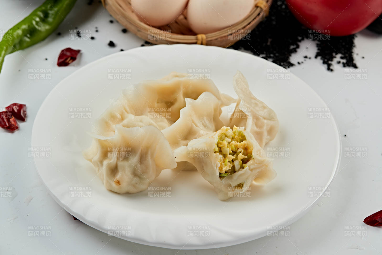 手工素三鲜馅饺子图片